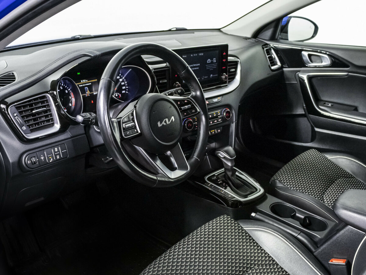 Купить Kia Ceed III Рестайлинг, 2021, 96 246 км, фото №9