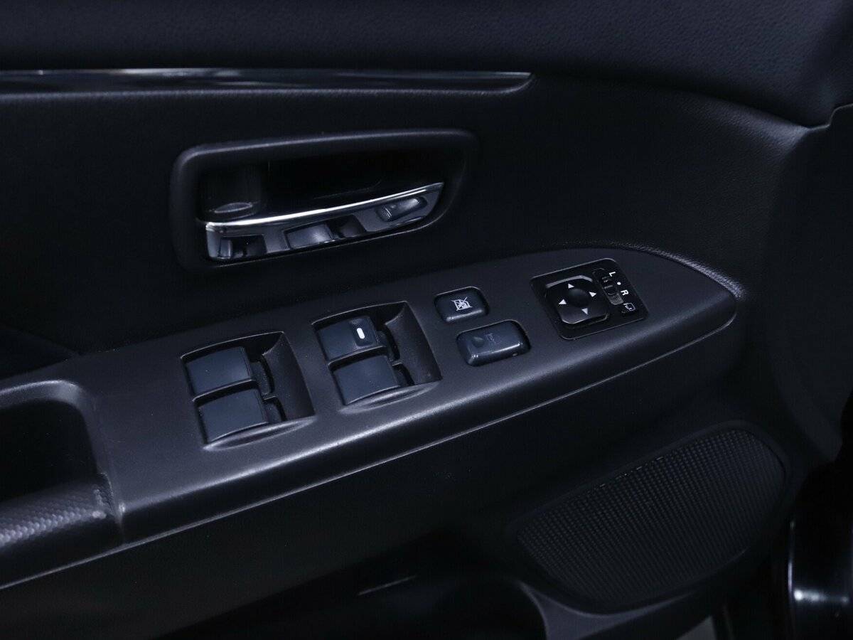 Купить Mitsubishi ASX, 2013, 187 500 км, фото №8