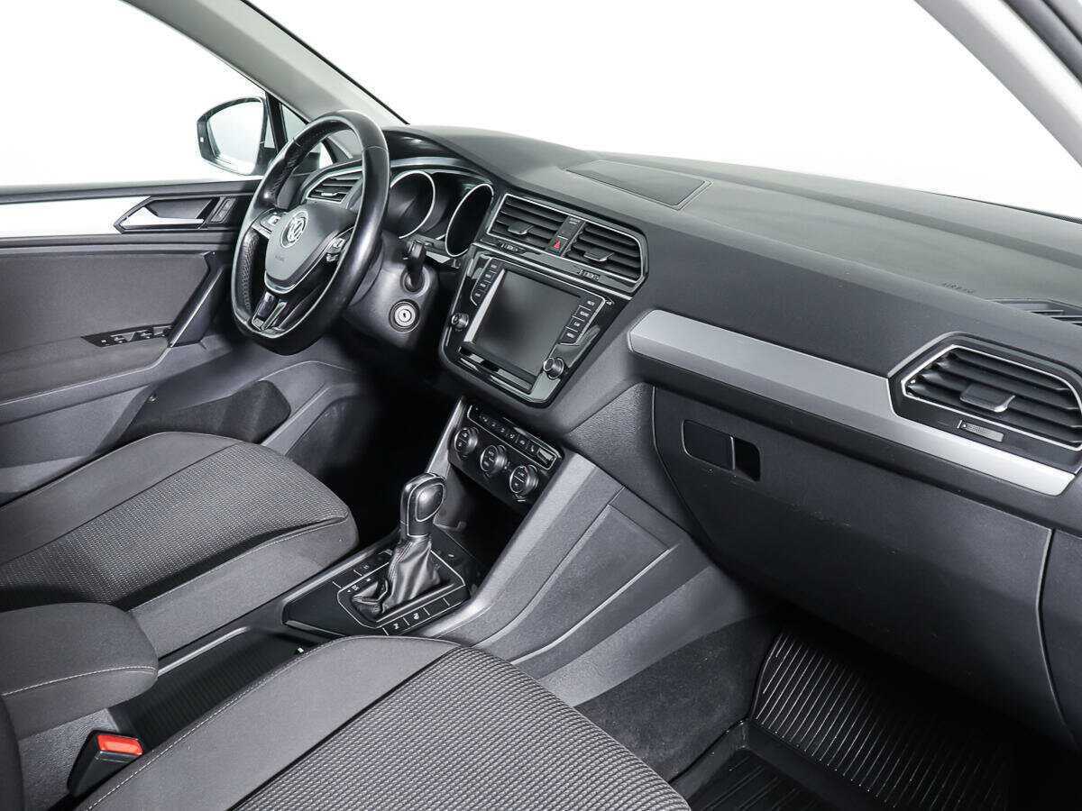 Купить Volkswagen Tiguan, 2017, 88 000 км, фото №9