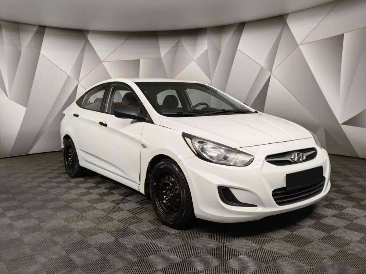 Купить Hyundai Solaris, 2013, 200 731 км, фото №3