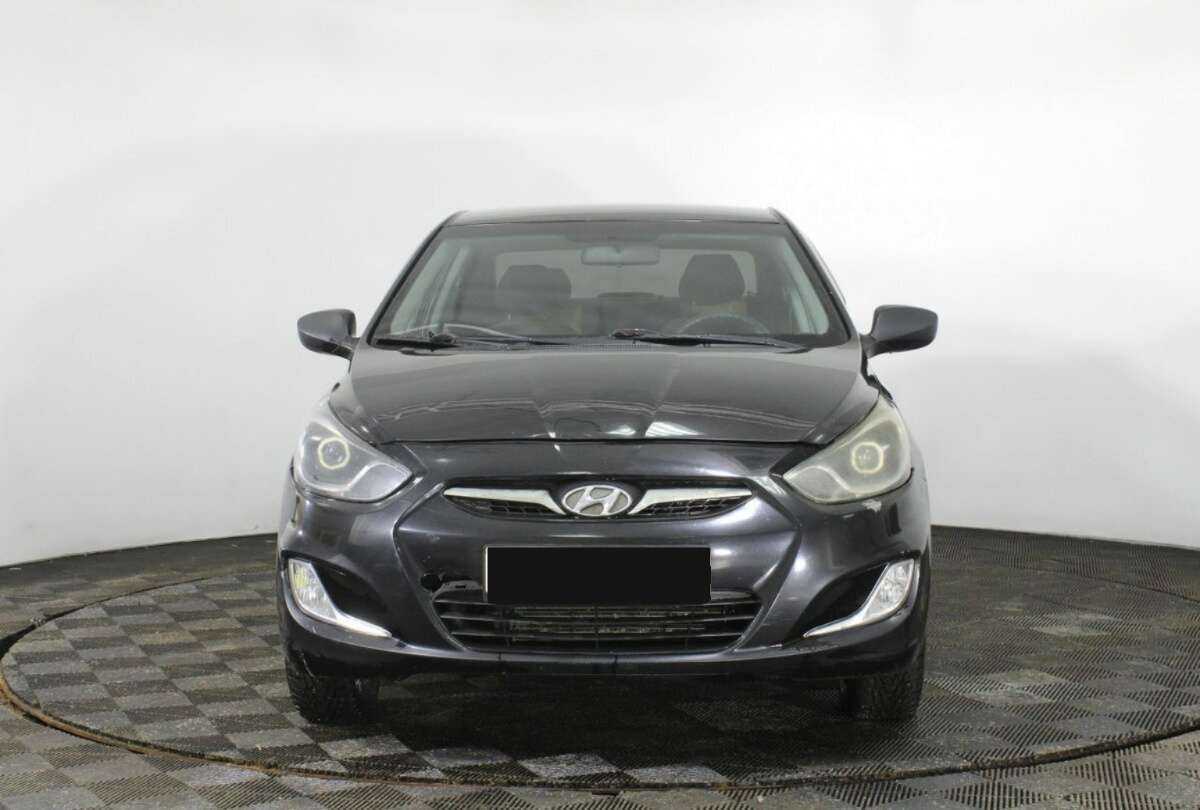 Купить Hyundai Solaris, 2013, 223 000 км, фото №2