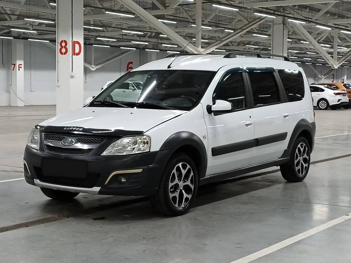 Купить Lada (ВАЗ) Largus Cross, 2017, 200 985 км, фото №1