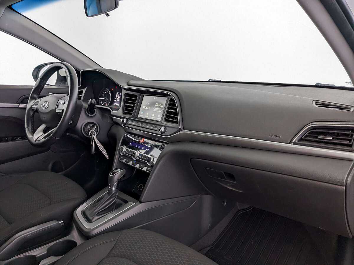 Купить Hyundai Elantra, 2020, 47 943 км, фото №9