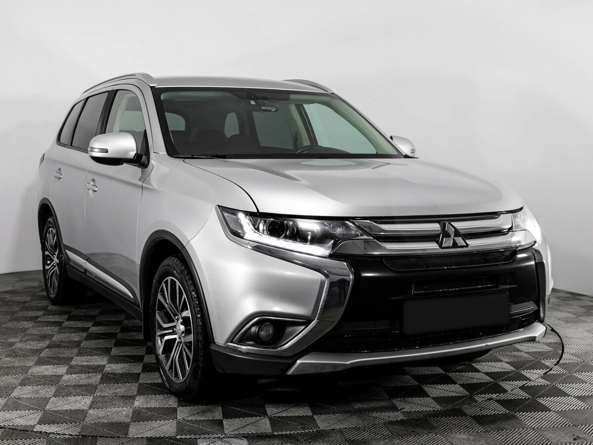 Купить Mitsubishi Outlander III Рестайлинг 2, 2018, 130 000 км, фото №3