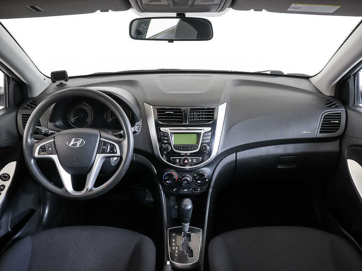 Купить Hyundai Solaris, 2012, 108 313 км, фото №11