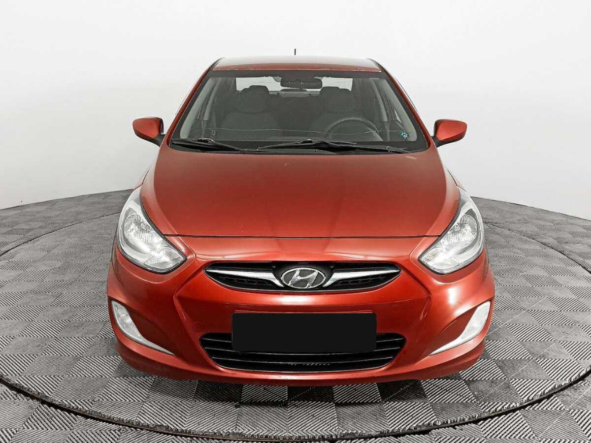 Купить Hyundai Solaris, 2012, 225 794 км, фото №2