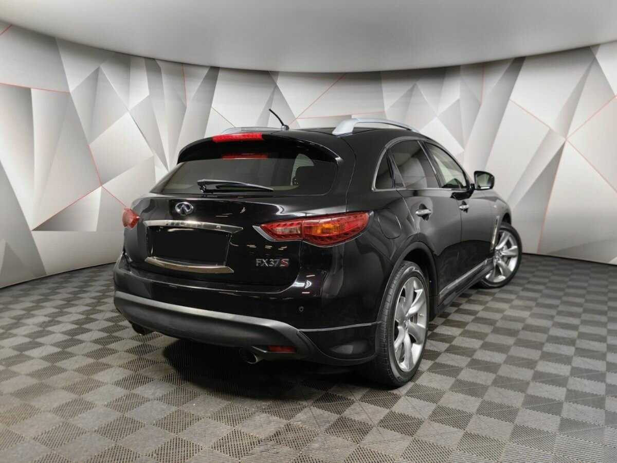 Купить Infiniti FX37, 2012, 107 937 км, фото №2