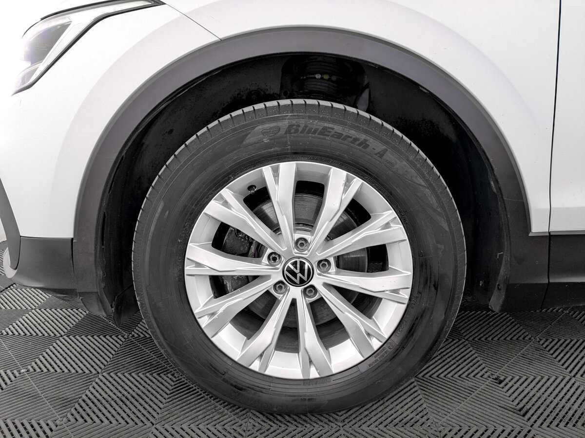 Купить Volkswagen Tiguan, 2021, 159 893 км, фото №18