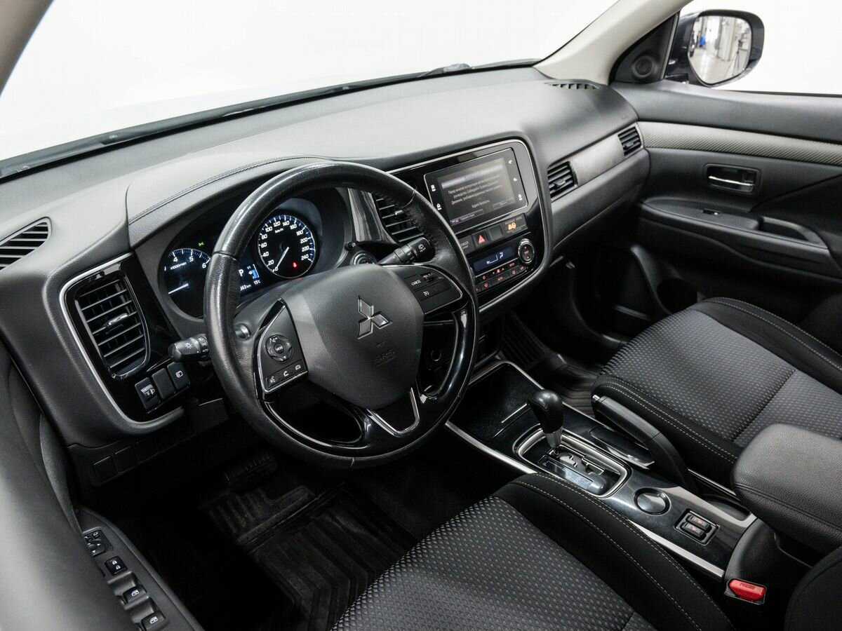Купить Mitsubishi Outlander, 2018, 179 363 км, фото №13