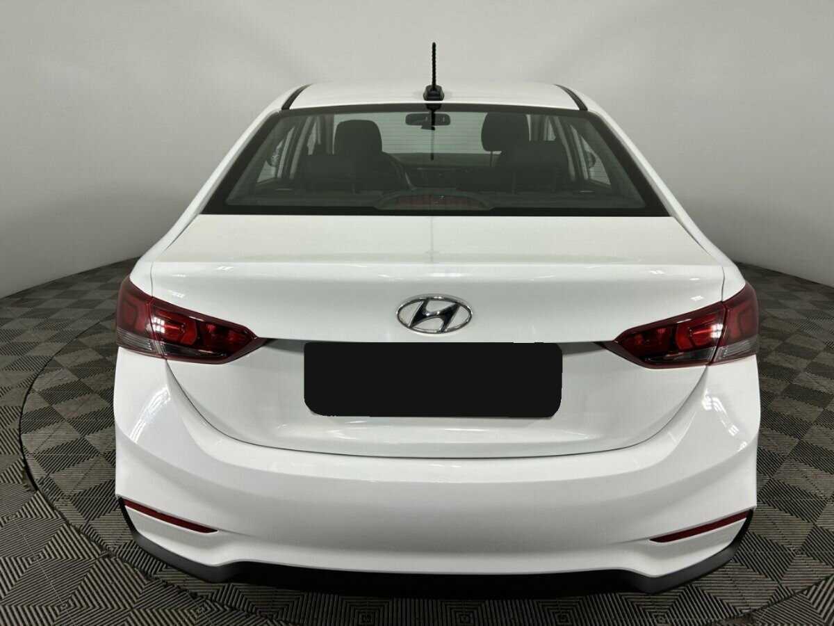 Купить Hyundai Solaris, 2017, 255 365 км, фото №3