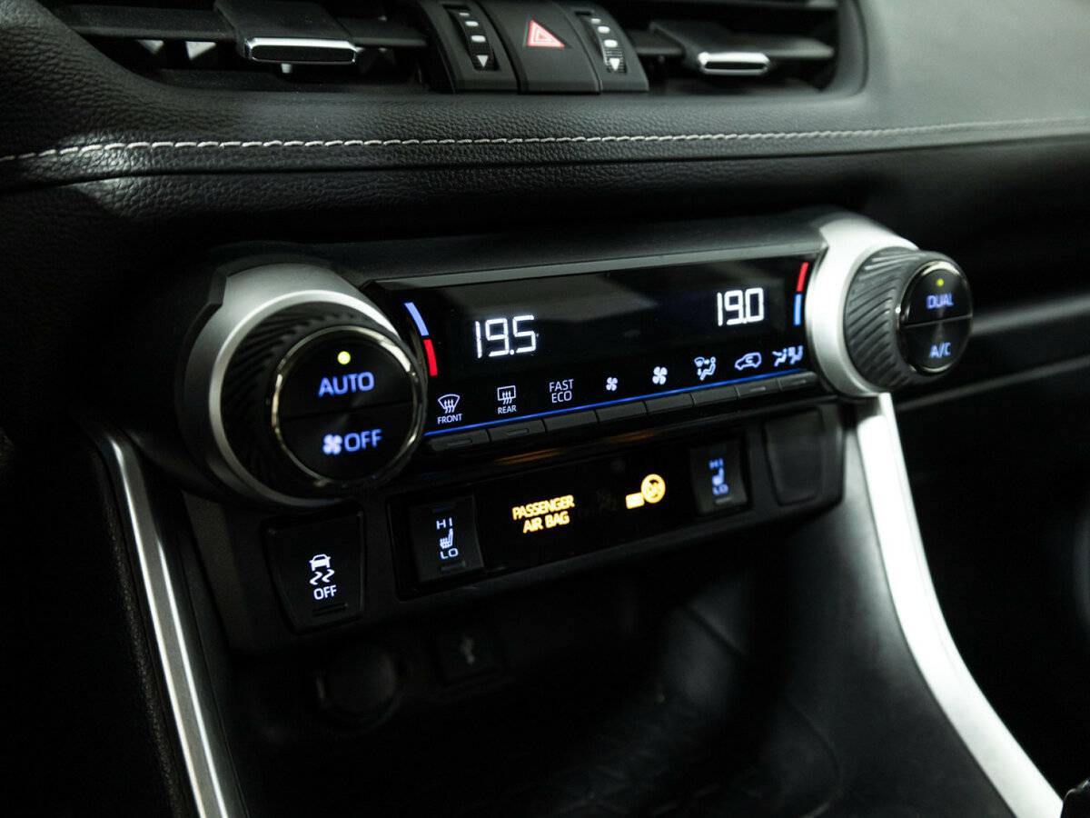 Купить Toyota RAV4 V (XA50), 2021, 98 311 км, фото №16