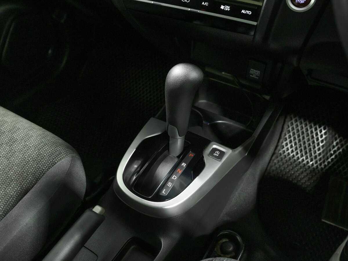 Купить Honda Fit, 2016, 145 593 км, фото №11