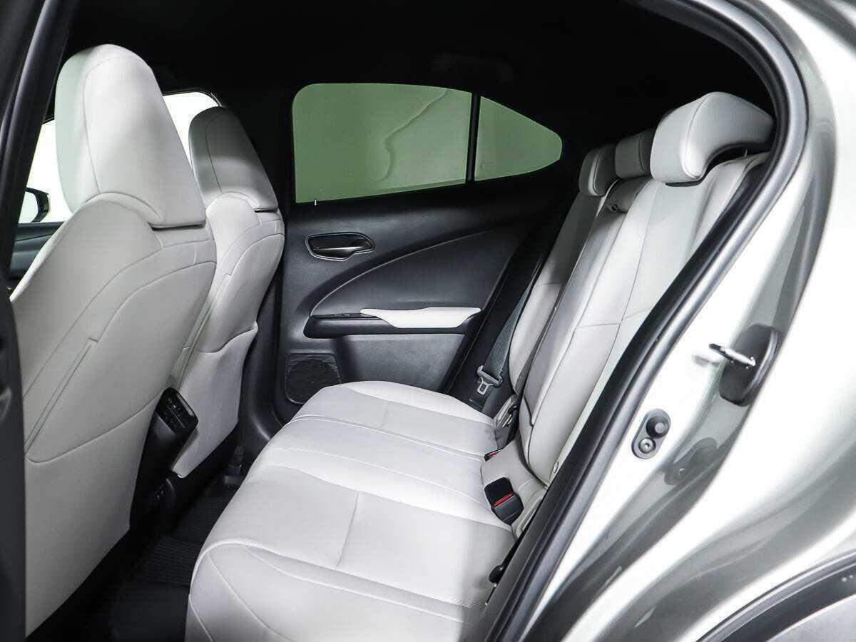 Купить Lexus UX 200, 2019, 23 916 км, фото №9