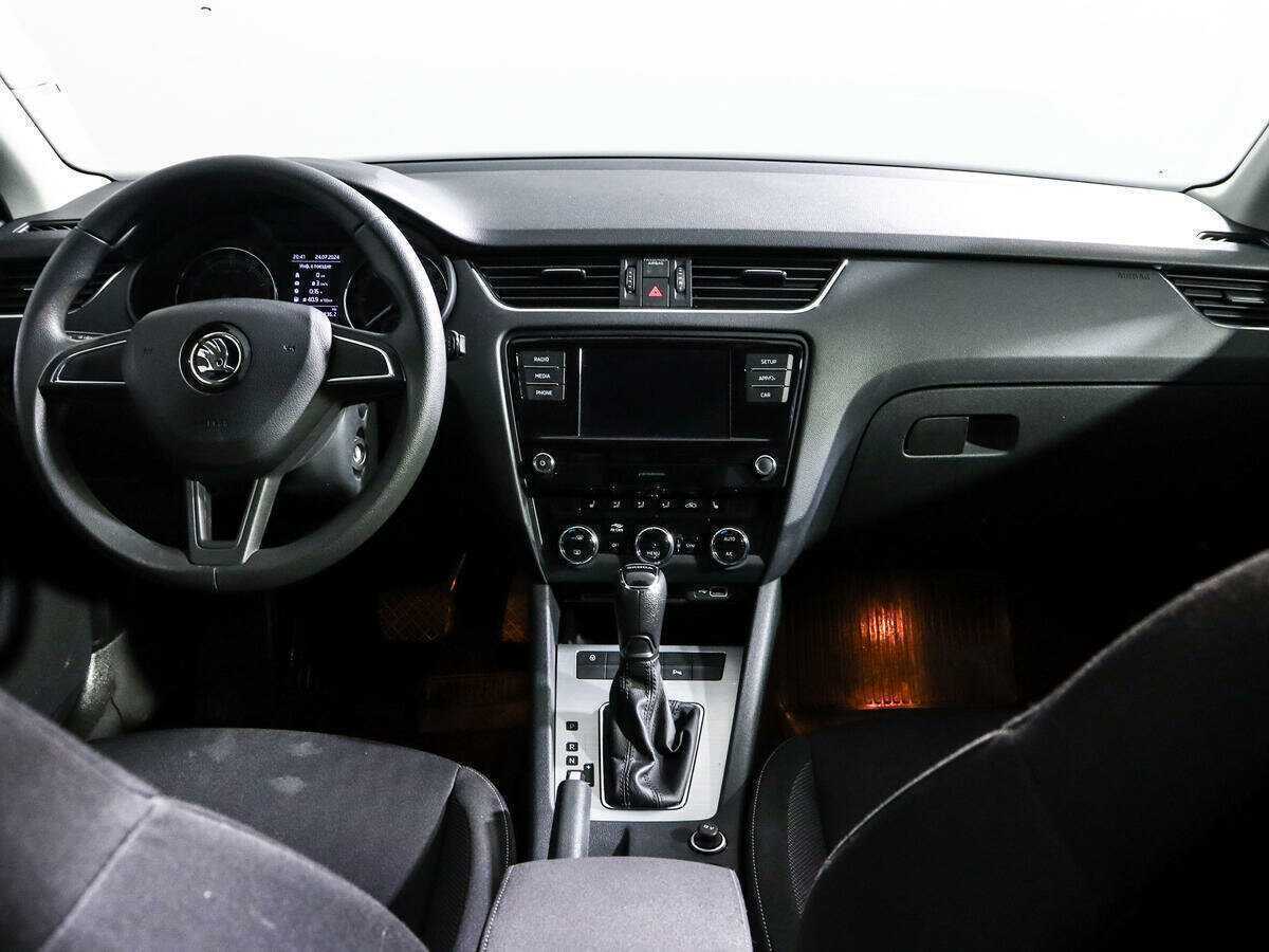 Купить Skoda Octavia, 2019, 76 249 км, фото №12