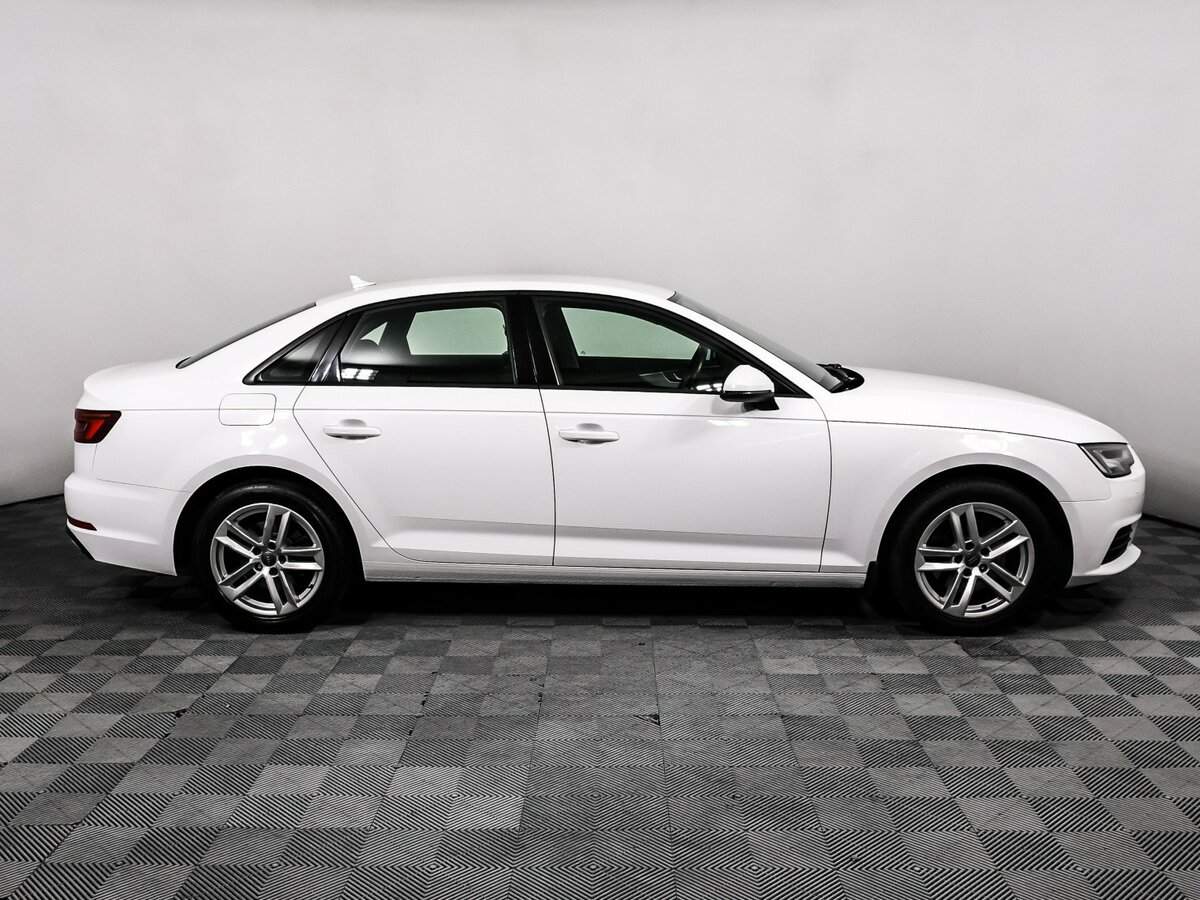 Купить Audi A4, 2018, 105 240 км, фото №4