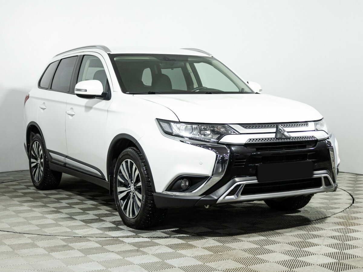 Купить Mitsubishi Outlander III Рестайлинг 3, 2018, 63 107 км, фото №3