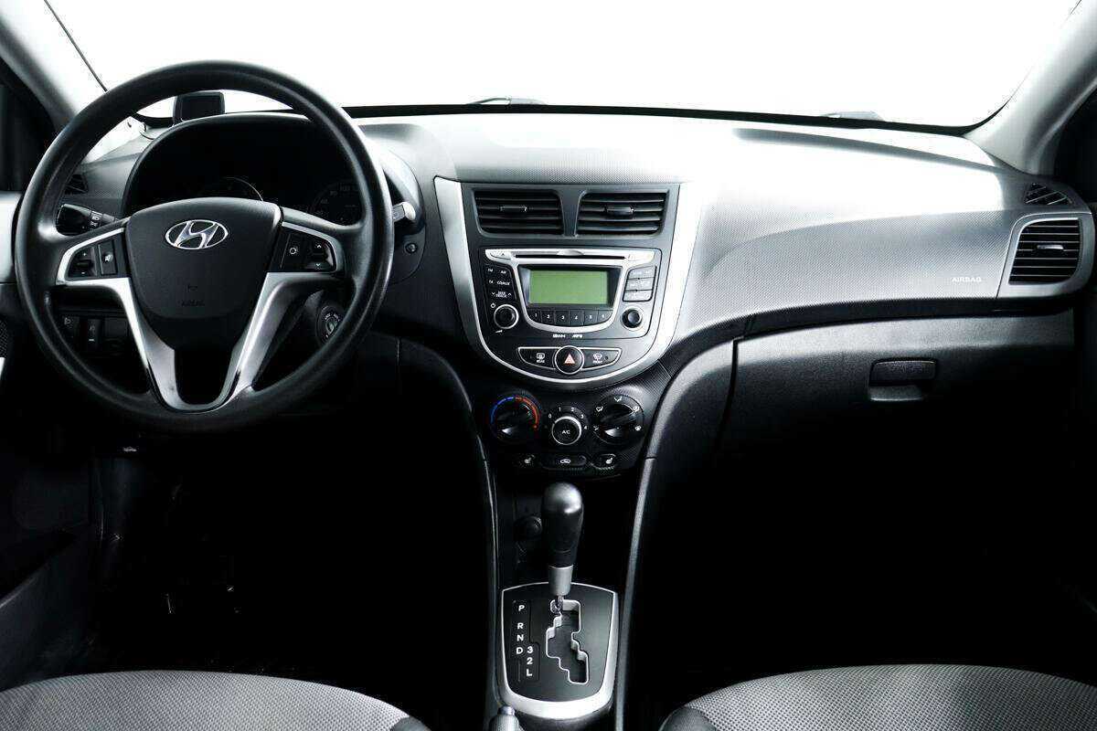 Купить Hyundai Solaris, 2012, 138 072 км, фото №11