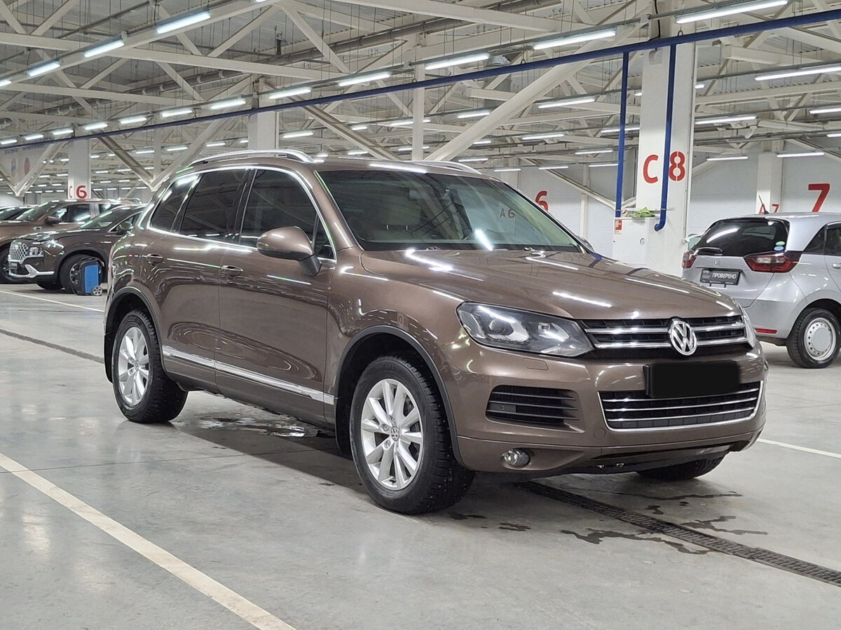Купить Volkswagen Touareg II, 2013, 300 608 км, фото №3