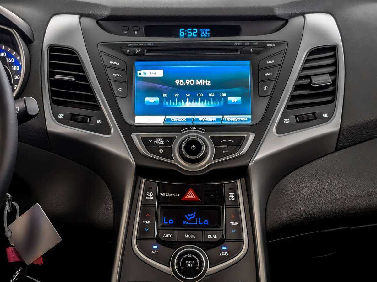 Купить Hyundai Elantra, 2014, 102 900 км, фото №13
