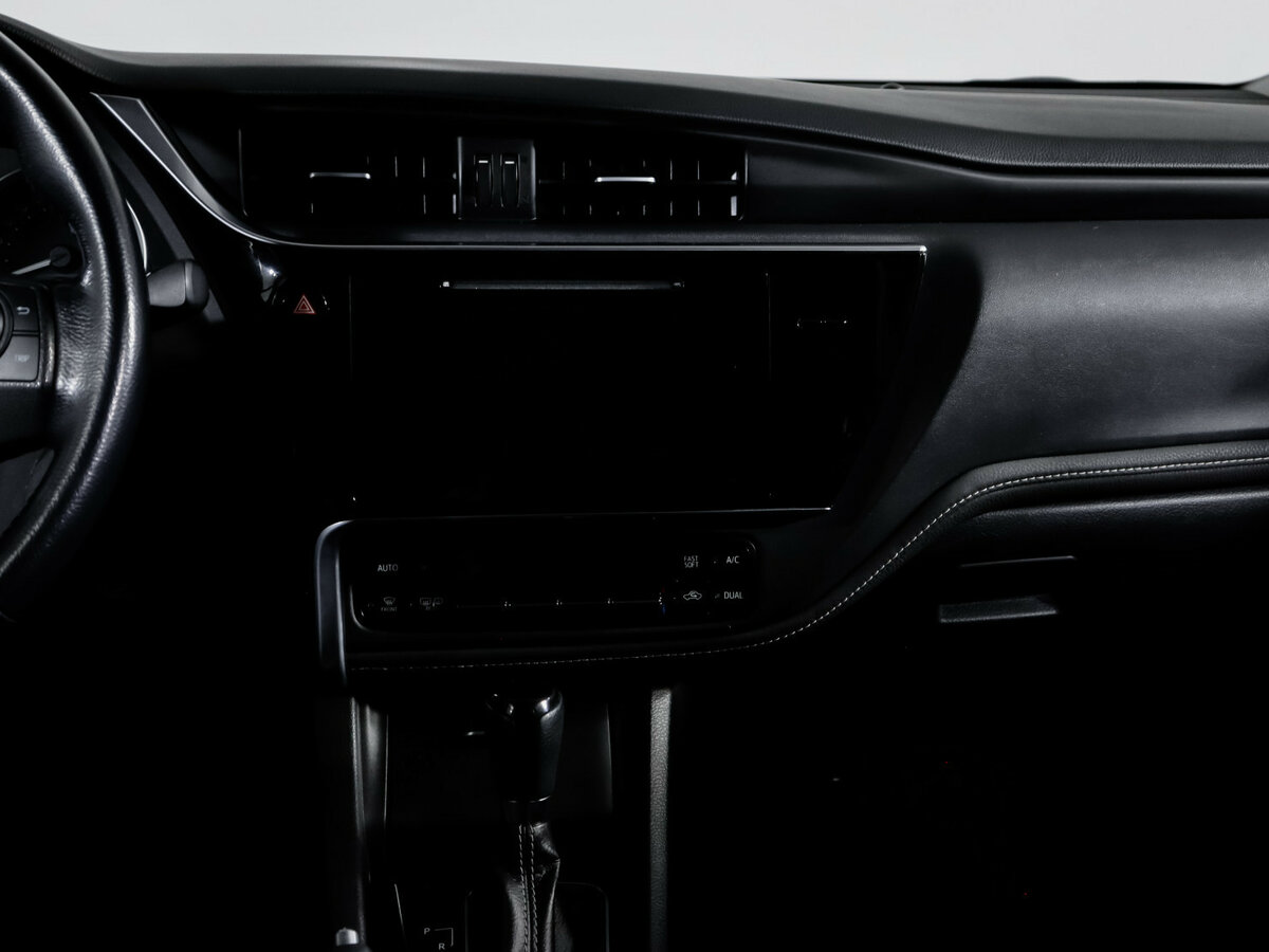 Купить Toyota Corolla XI (E160, E170, E180) Рестайлинг 1, 2017, 98 586 км, фото №11