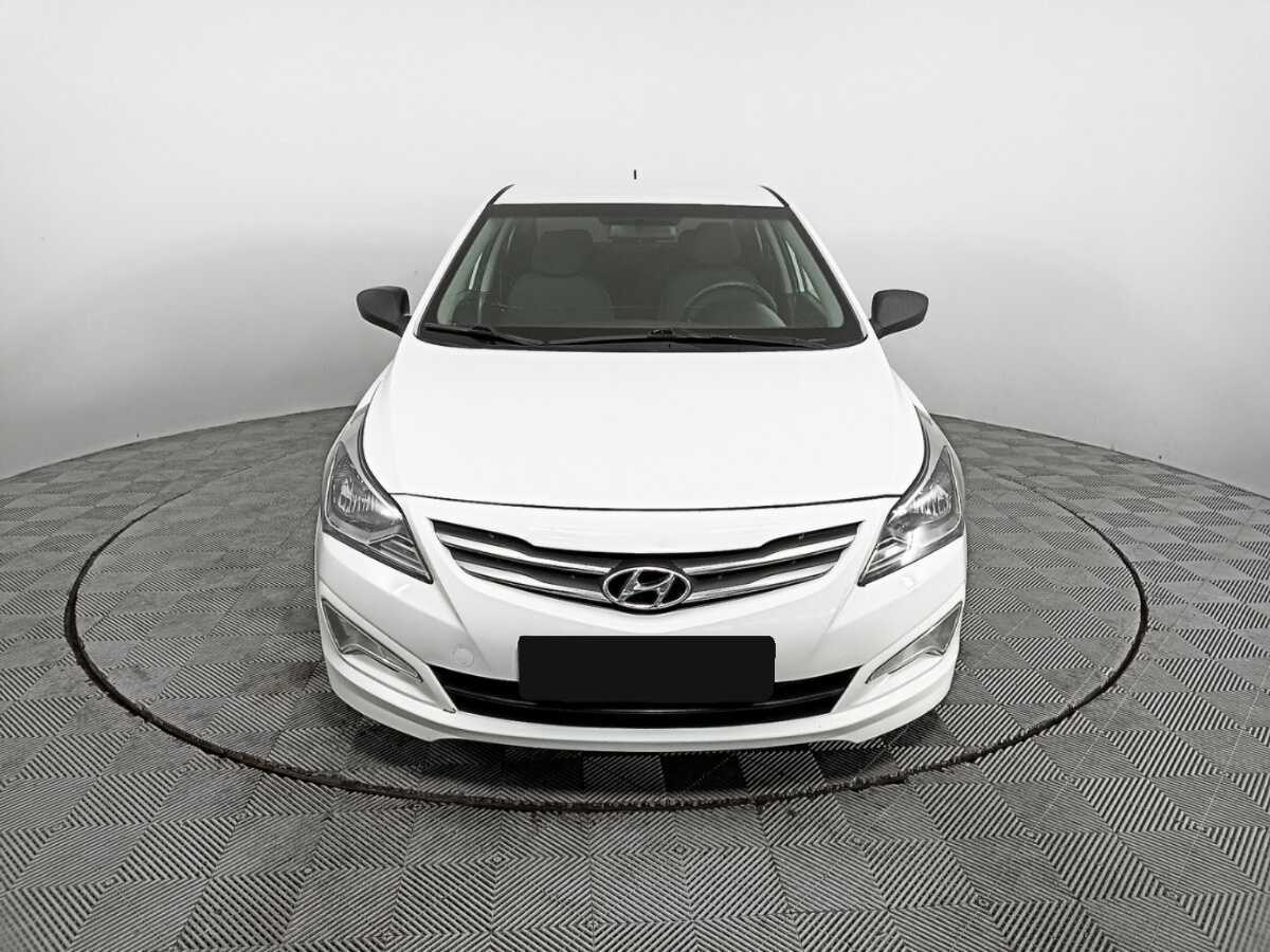 Купить Hyundai Solaris, 2015, 136 002 км, фото №2