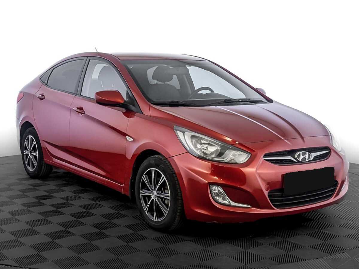Купить Hyundai Solaris, 2012, 138 770 км, фото №3