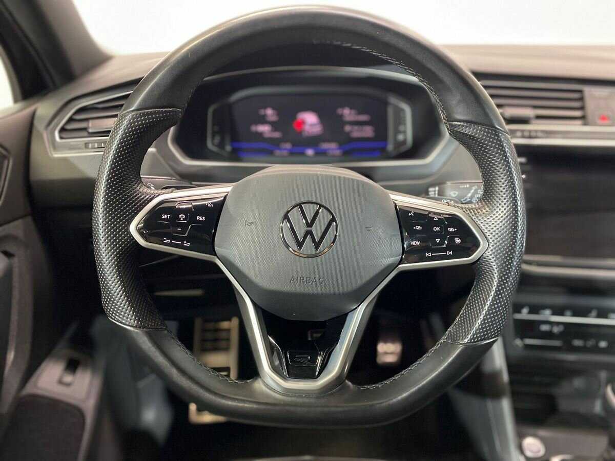 Купить Volkswagen Tiguan, 2021, 67 560 км, фото №12