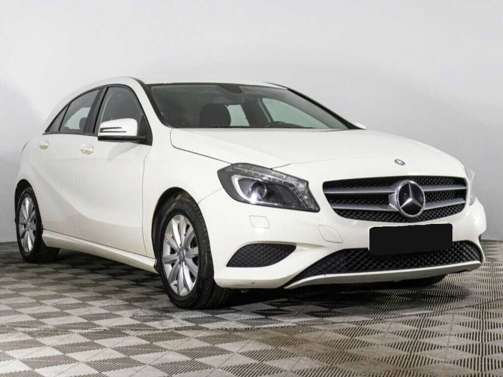 Купить Mercedes-Benz A-Класс 180, 2015, 176 482 км, фото №3