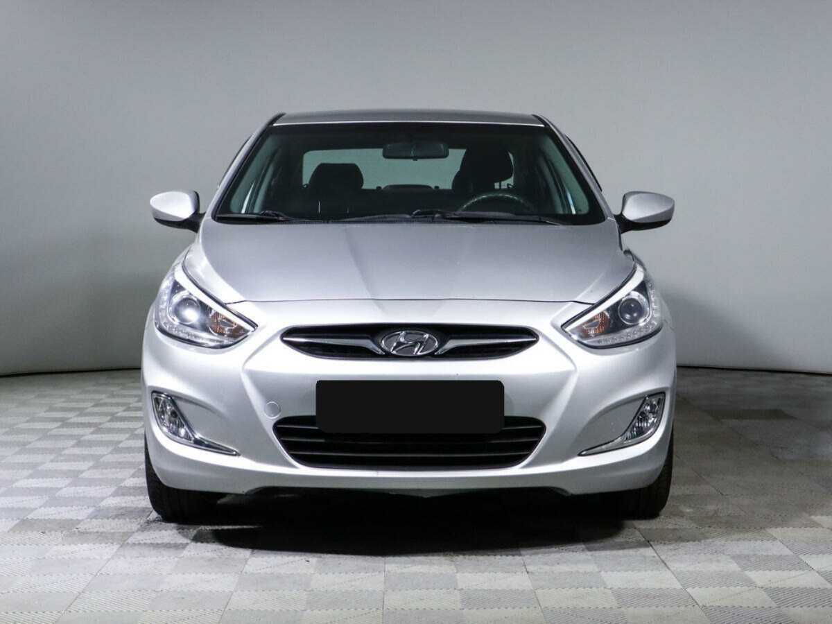 Купить Hyundai Solaris, 2014, 98 000 км, фото №2