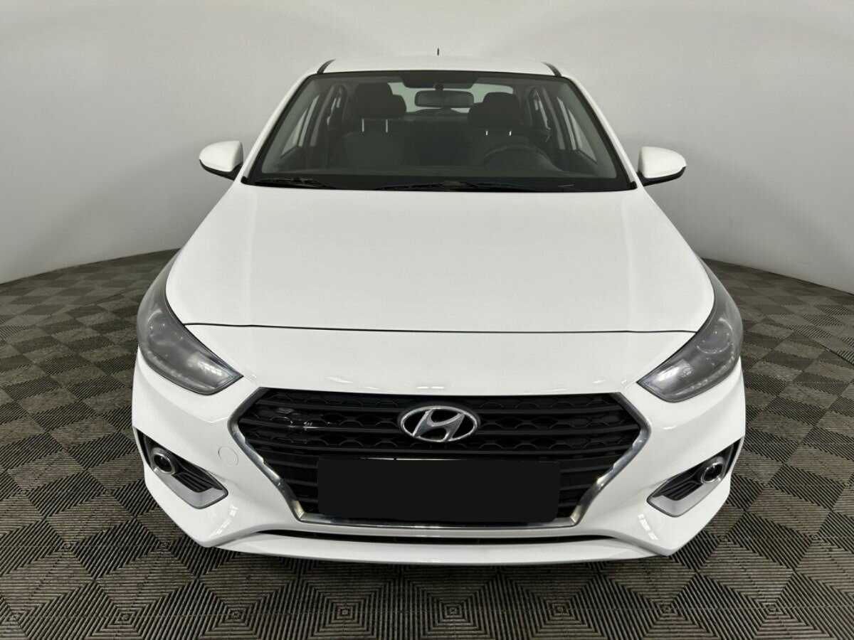Купить Hyundai Solaris, 2017, 255 365 км, фото №2