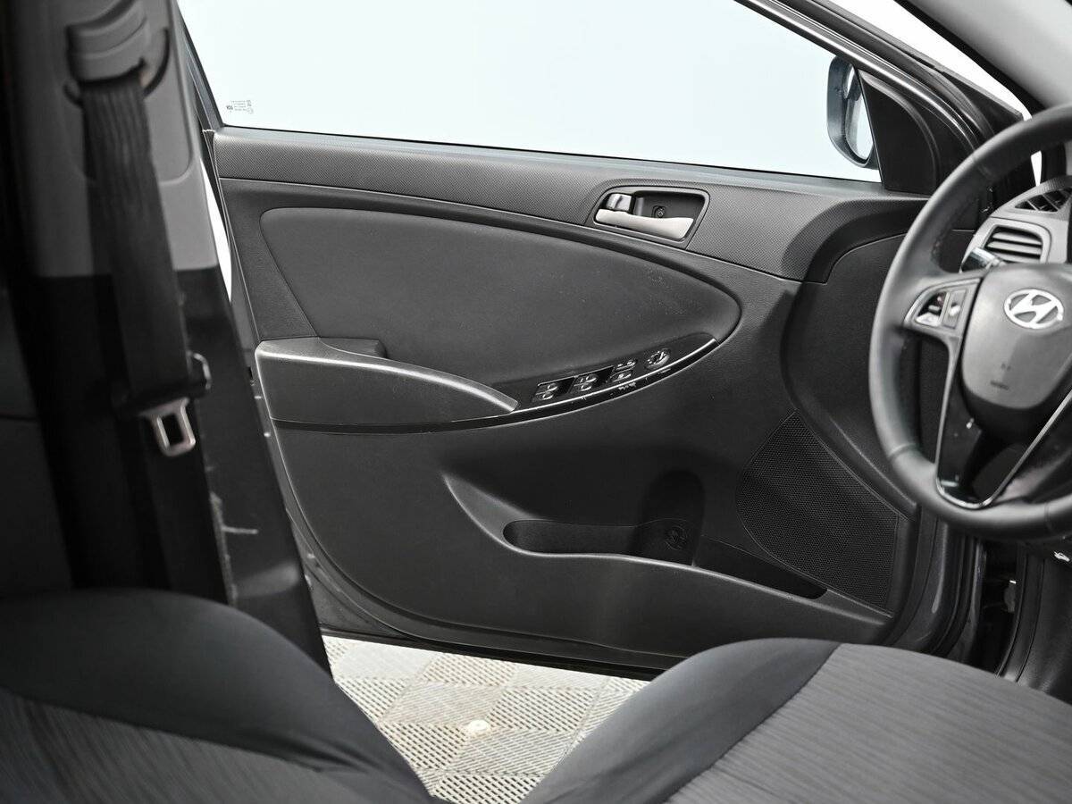 Купить Hyundai Solaris, 2014, 167 000 км, фото №6