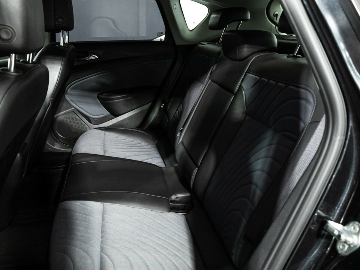 Купить Opel Astra J Рестайлинг, 2013, 153 570 км, фото №5