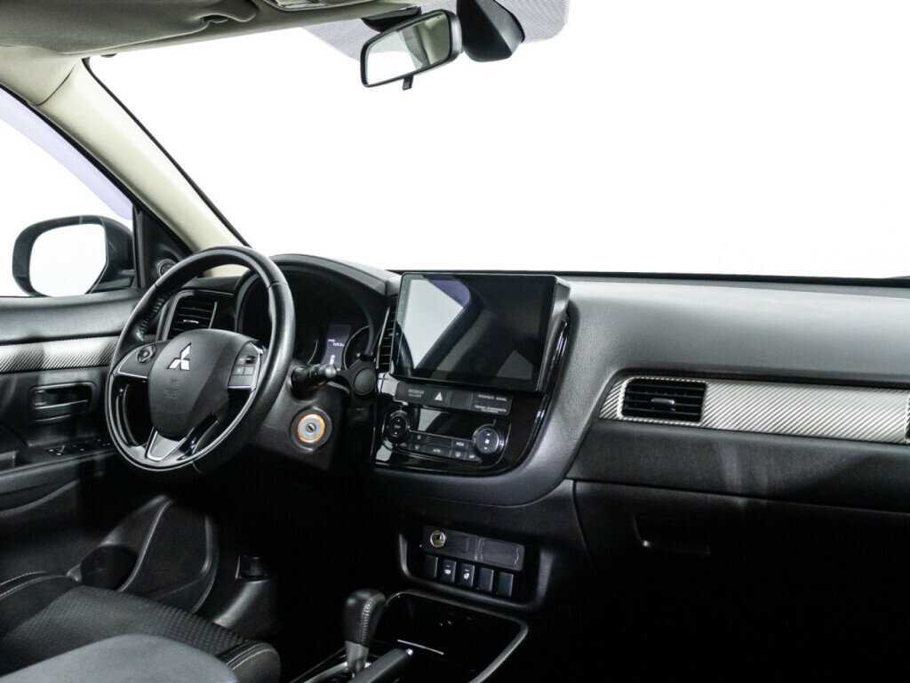 Купить Mitsubishi Outlander, 2017, 88 419 км, фото №9