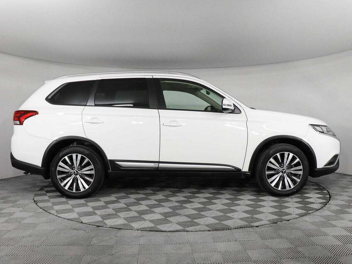 Купить Mitsubishi Outlander, 2021, 48 353 км, фото №4
