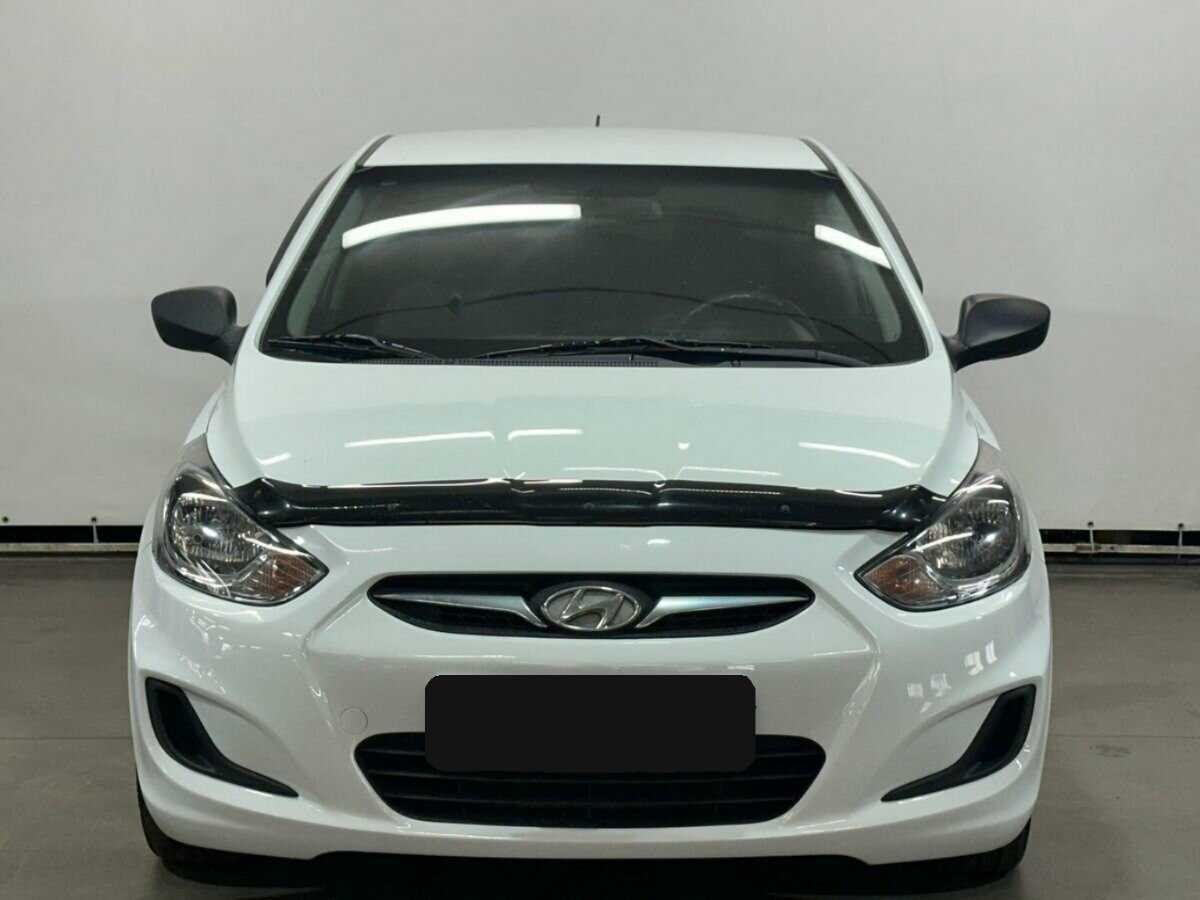 Купить Hyundai Solaris, 2014, 104 006 км, фото №2