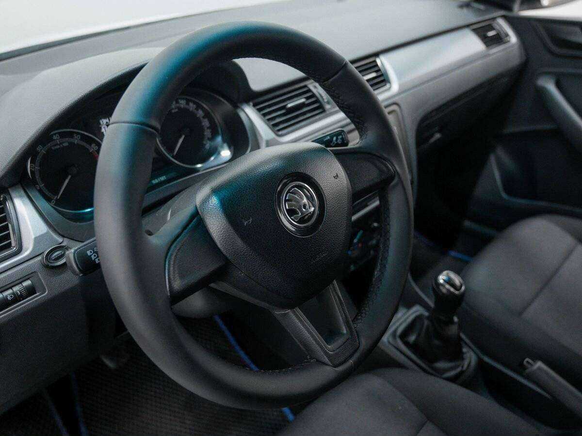 Купить Skoda Rapid, 2017, 157 992 км, фото №21