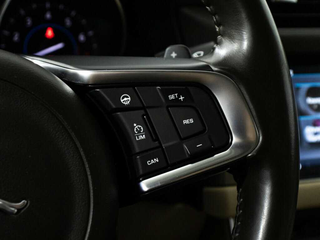 Купить Jaguar XF, 2017, 90 999 км, фото №21