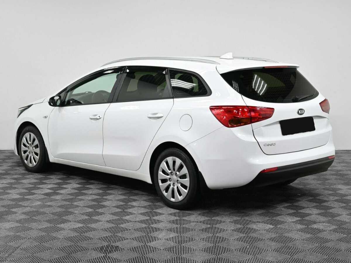 Купить Kia Ceed, 2017, 114 000 км, фото №4