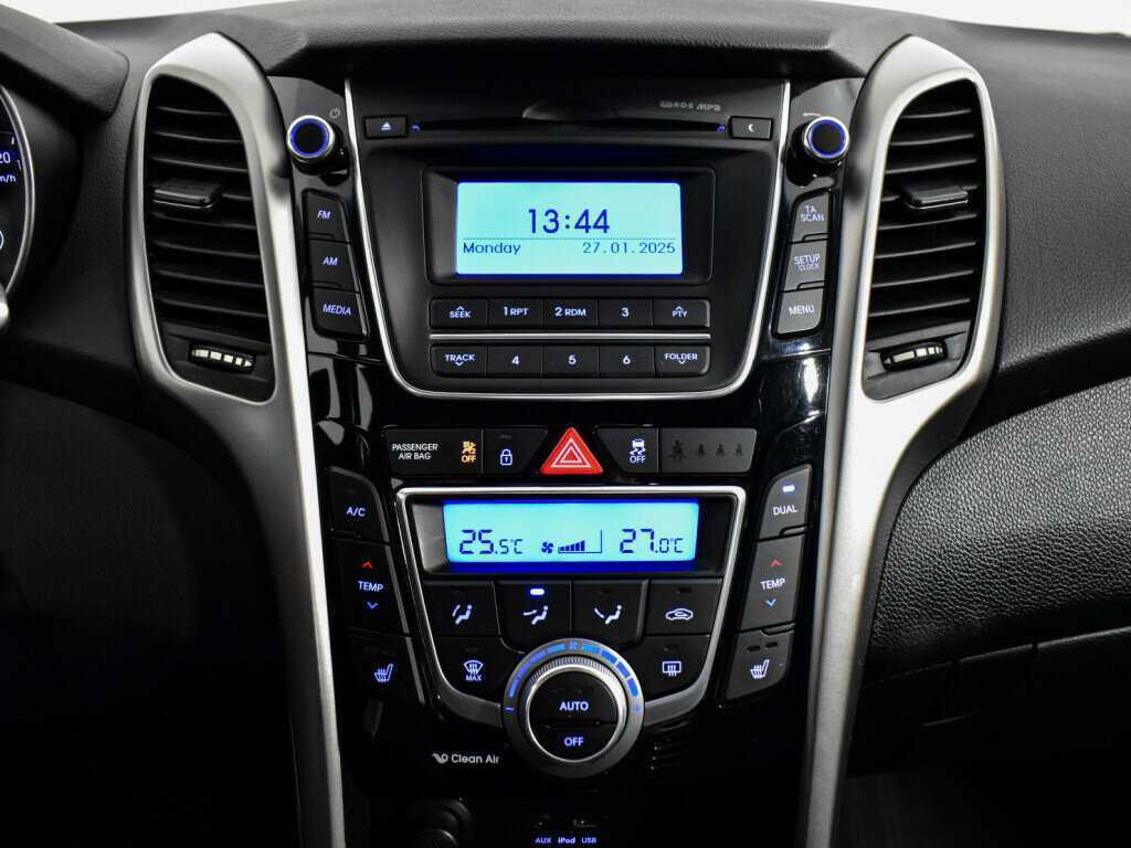 Купить Hyundai i30, 2013, 119 000 км, фото №19