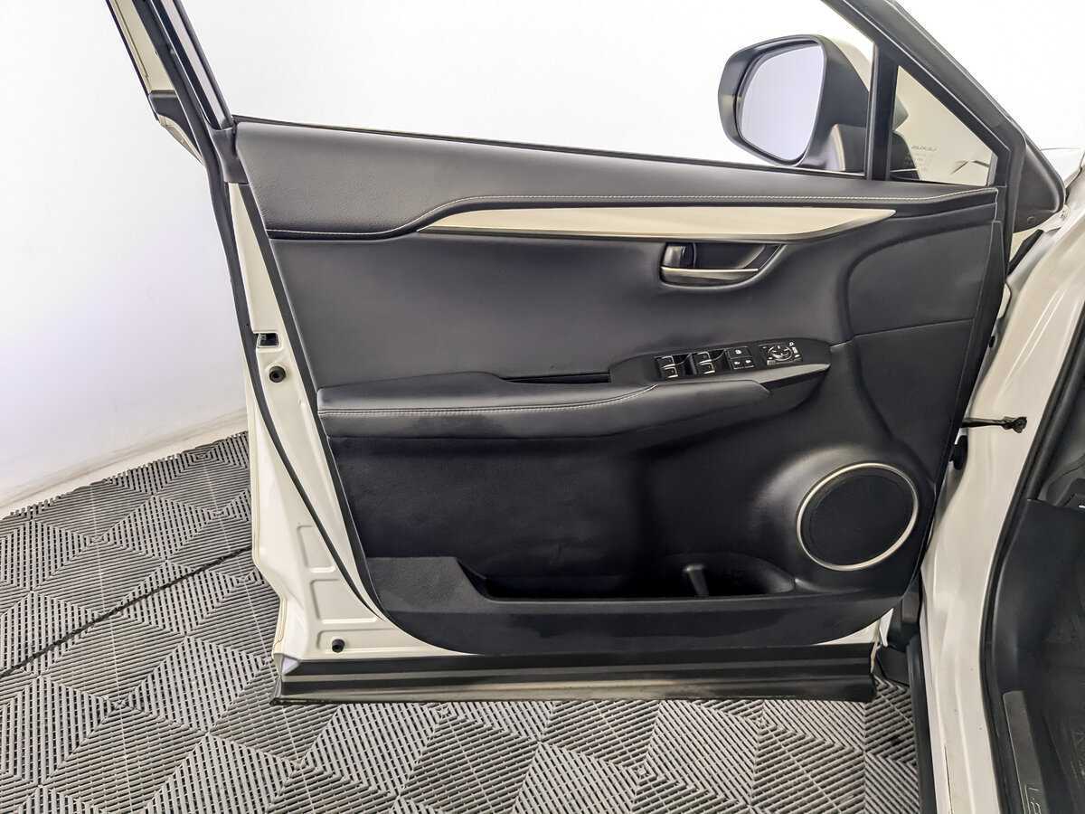 Купить Lexus NX 200, 2018, 75 998 км, фото №19