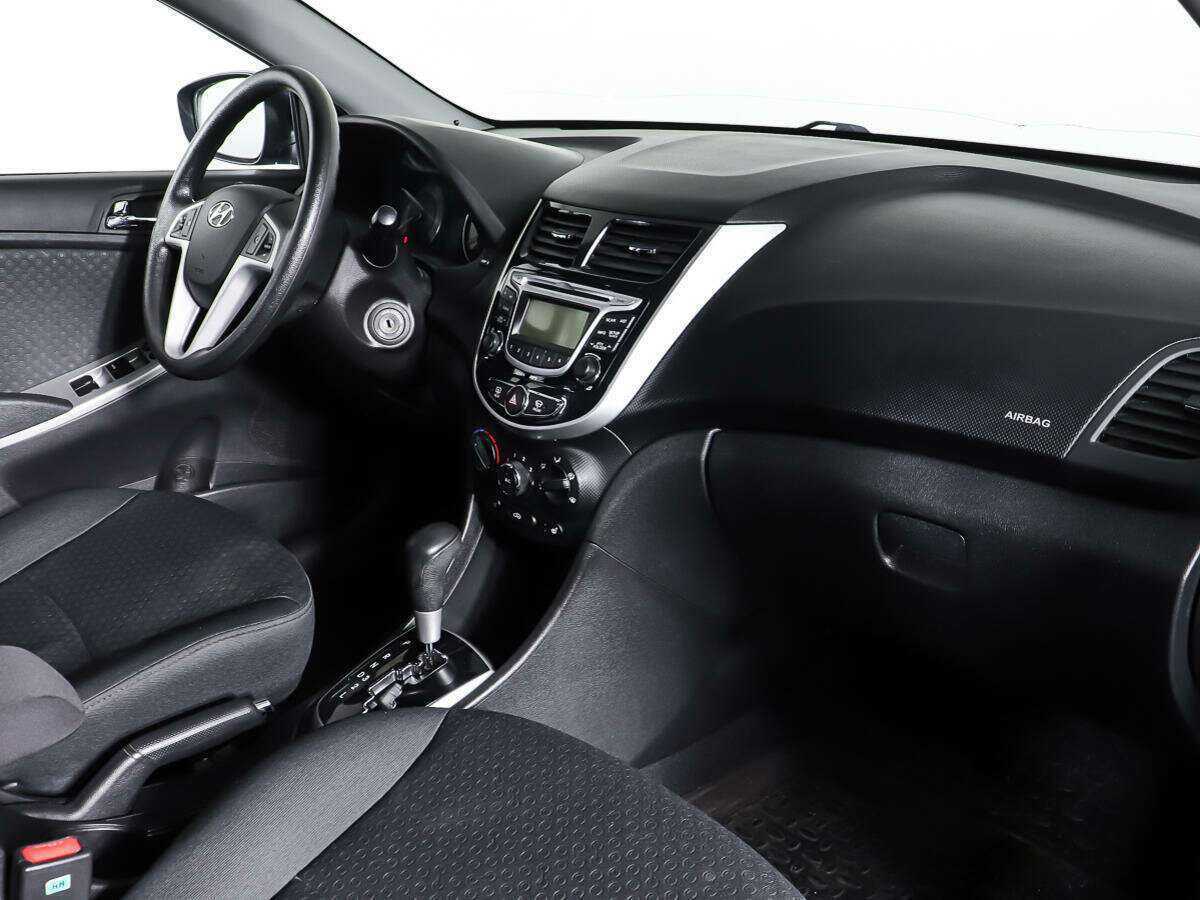 Купить Hyundai Solaris, 2012, 56 394 км, фото №9