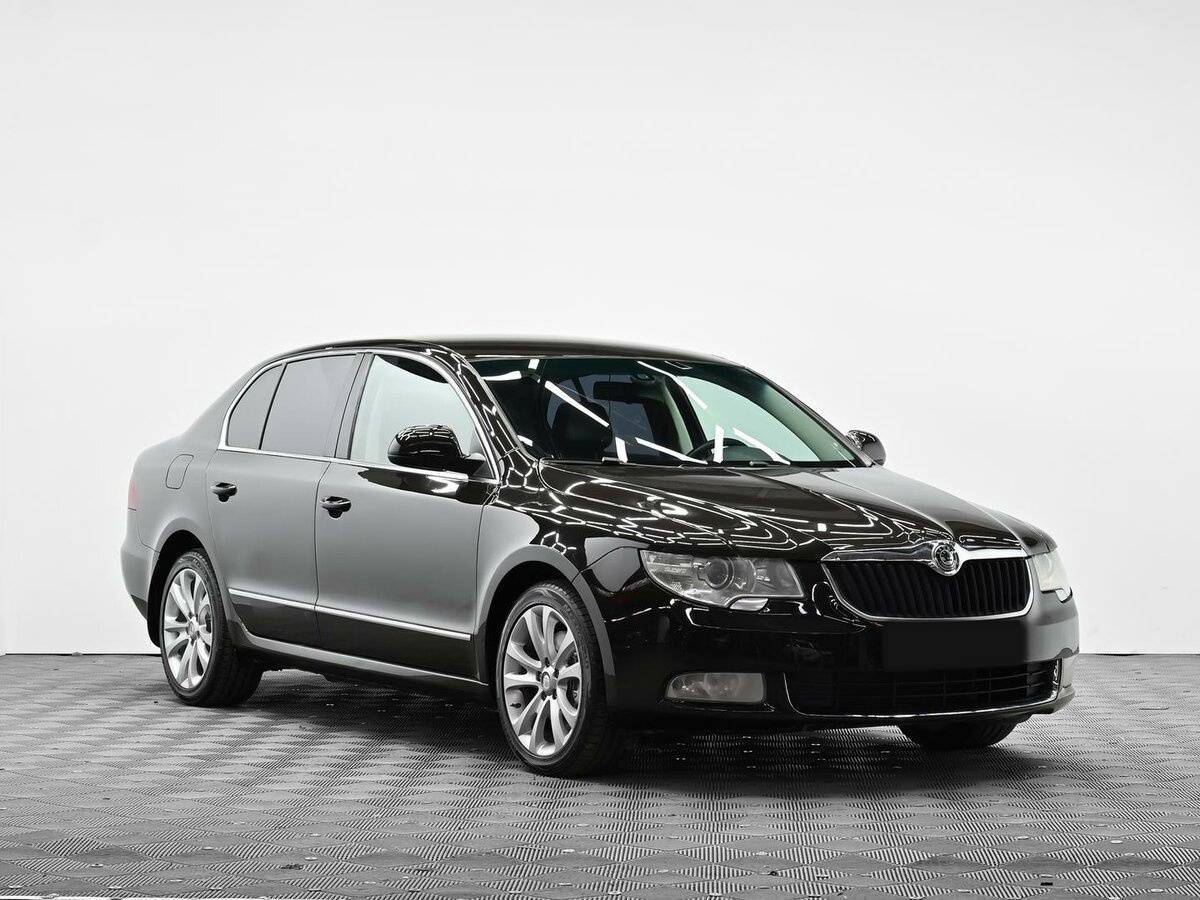Купить Skoda Superb, 2012, 168 000 км, фото №2
