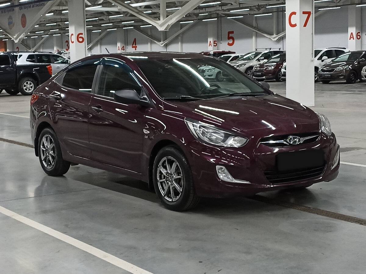 Купить Hyundai Solaris, 2013, 174 381 км, фото №3
