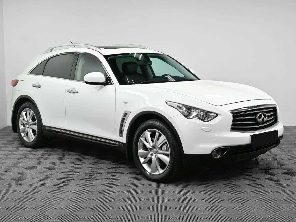Купить Infiniti FX30d, 2012, 172 000 км, фото №3