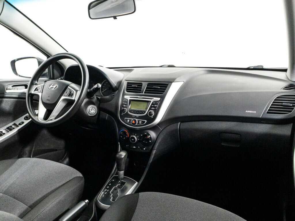 Купить Hyundai Solaris, 2013, 188 971 км, фото №9