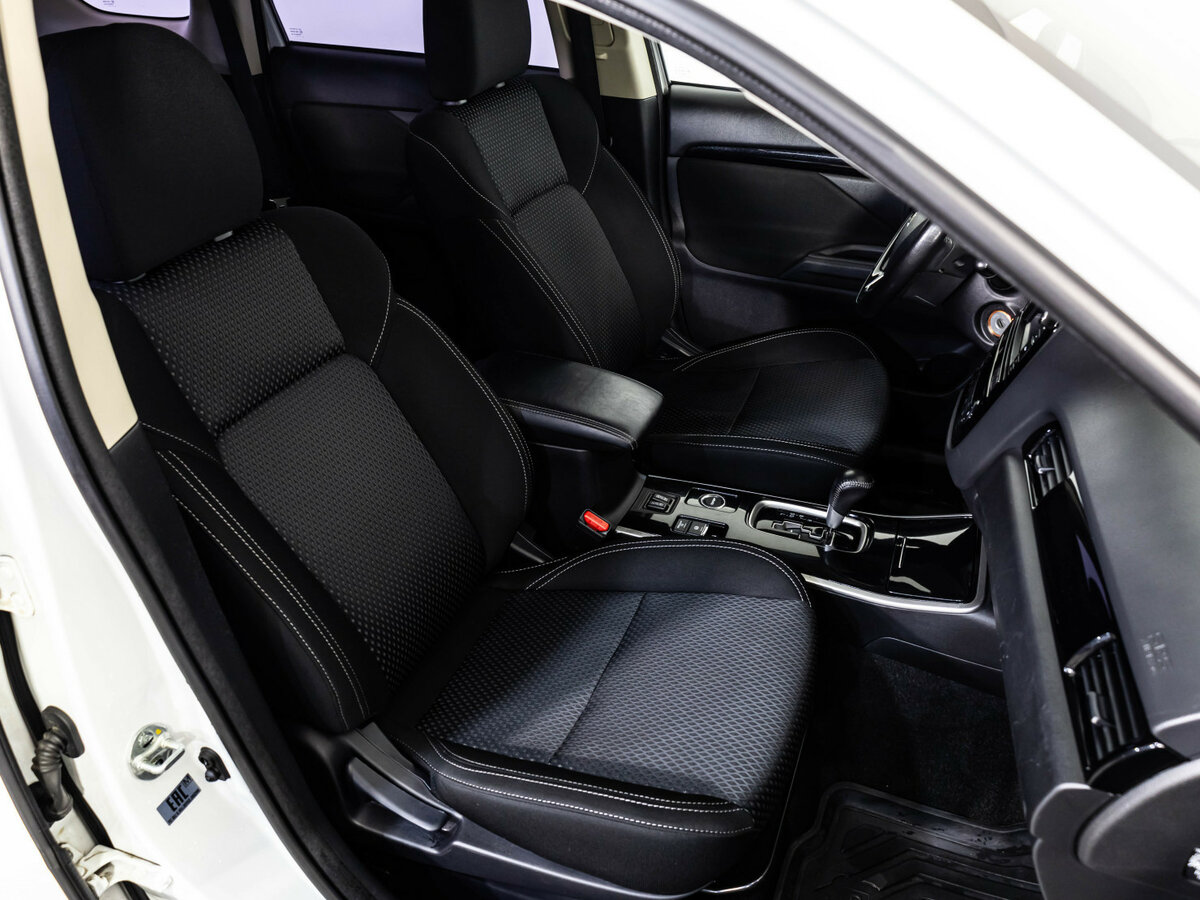 Купить Mitsubishi Outlander III Рестайлинг 3, 2018, 126 249 км, фото №18