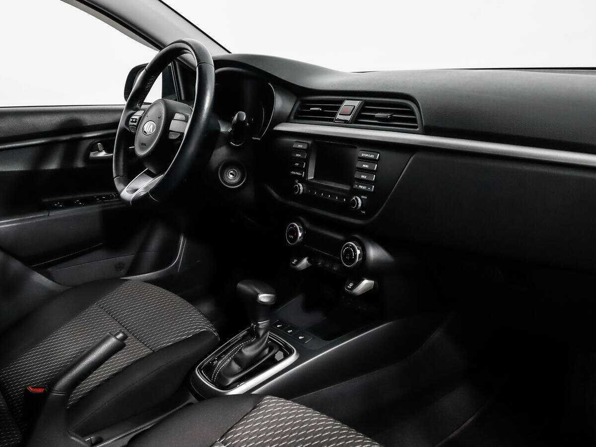 Купить Kia Rio X-Line, 2018, 38 520 км, фото №11