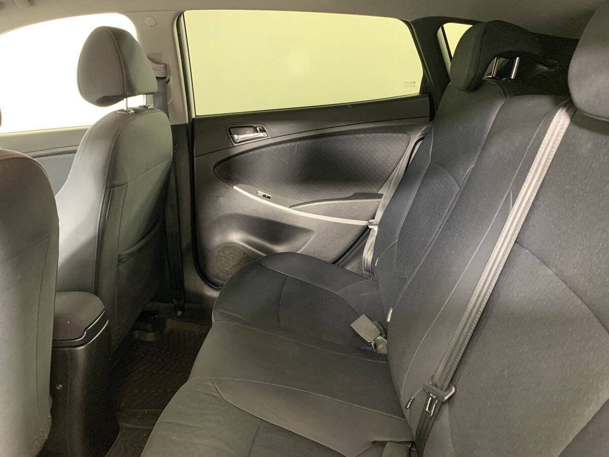 Купить Hyundai Solaris, 2013, 236 946 км, фото №18