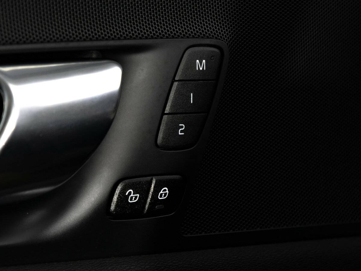 Купить Volvo XC60 II, 2019, 145 580 км, фото №15