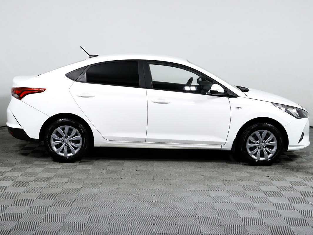 Купить Hyundai Solaris, 2021, 90 088 км, фото №4